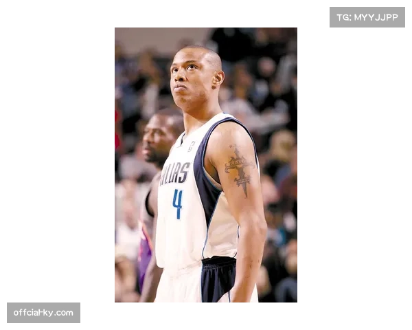 人物动态:埃弗顿前锋确认因膝伤赛季报销,对保级前景造成打击